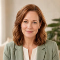 Lena D.